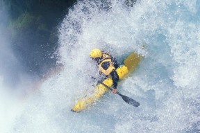 九游娱乐-赛季最震撼的进球盘点：开启“哇”瞬间达人，赛季最佳进球