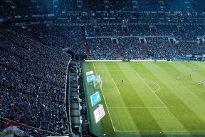 九游平台官网-费城76人“核心”恩比德的“钢铁意志”感动全场，费城76人队百科